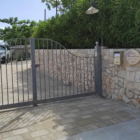 Casa Ciccone Cardone * Locorotondo